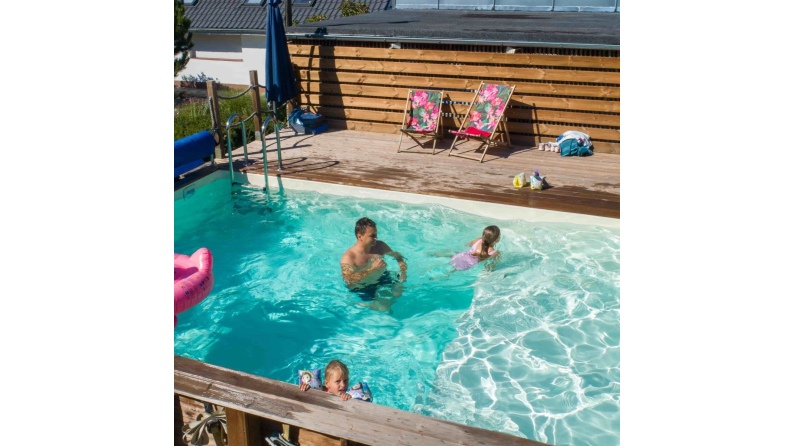 Piscina NEMO 7.3 x 3.97 – H.1.45 m con playa, arena, con vigas a atornillar a la solera