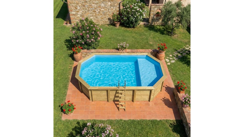 Piscina de madera NEMO 7.3 x 3.97 - H.1.45 m con playa, azul claro, con vigas a encastrar en la solera